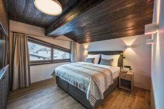Double/twin bedroom five at Nidus Penthouse in Lech
