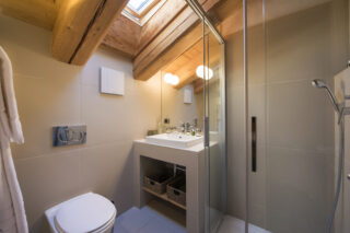 Ensuite bathroom at Entre Ciel et Terre in Verbier