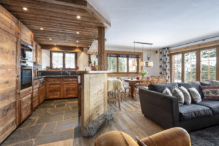 Kitchen and living space at Apartment Hickory in Verbier