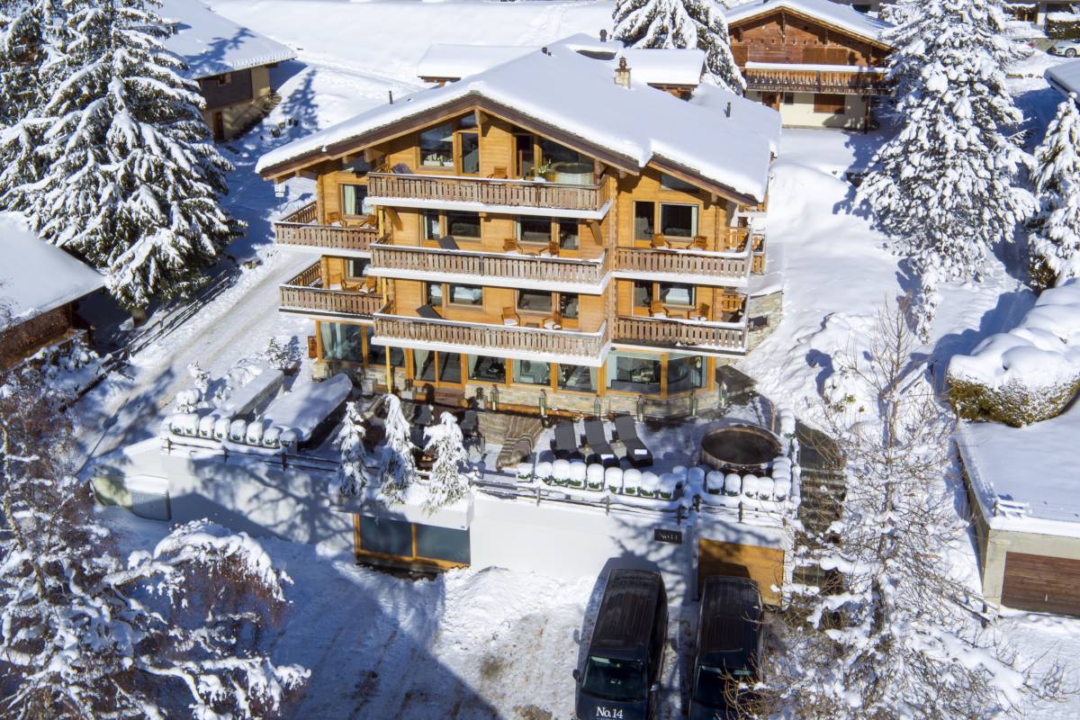 Exterior view in winter of No. 14 Verbier