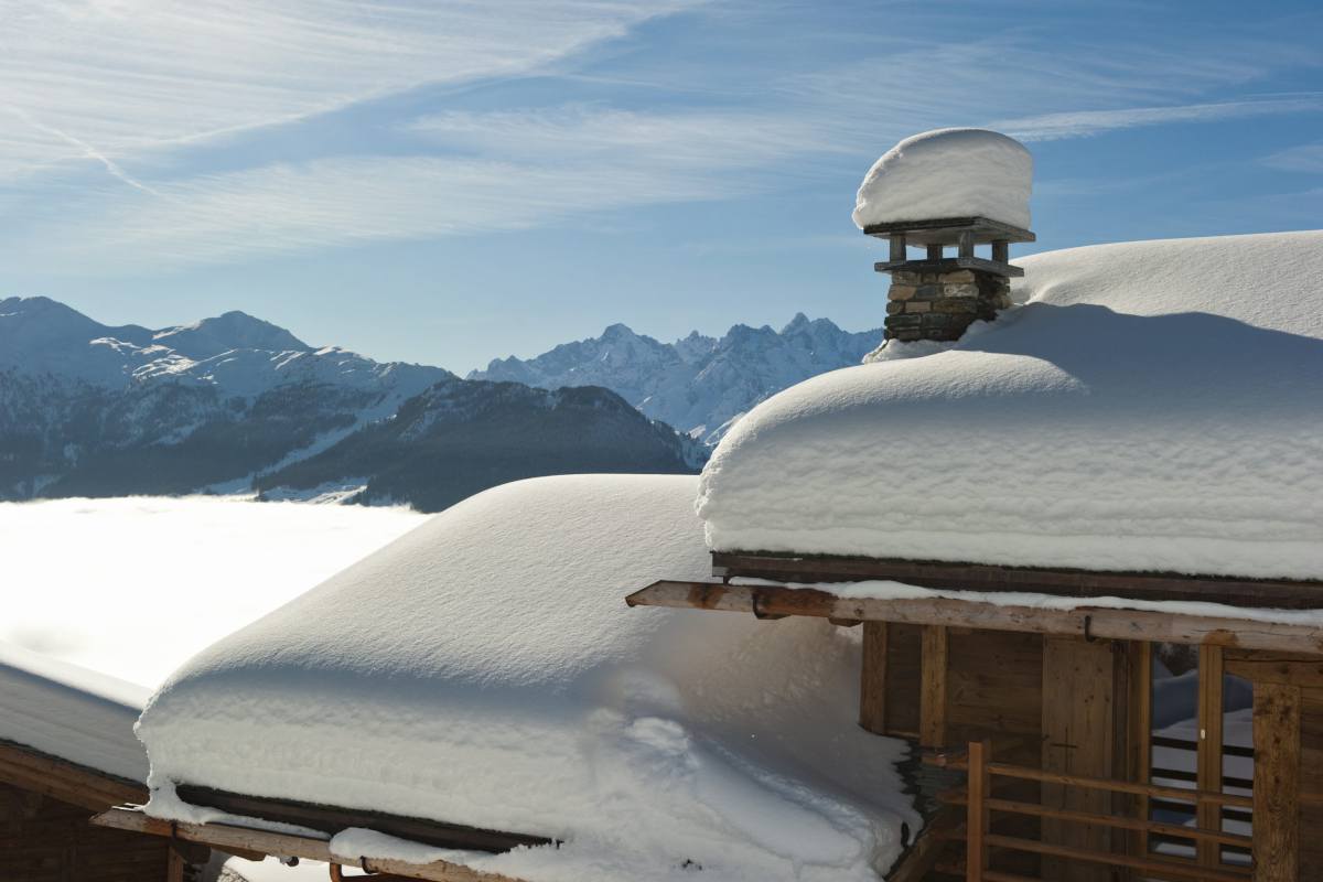 Exterior and views from Chalet Norte in Verbier