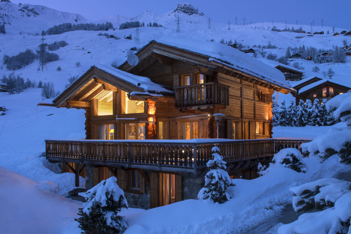 Exterior of the Pierre Avoi at night in Verbier