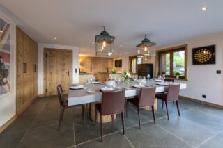57_chalet-teredo-verbier-kitchen-dining-table-breakfast