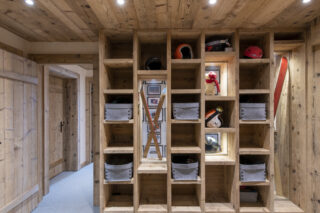 90_chalet-teredo-verbier-ski-room-storage