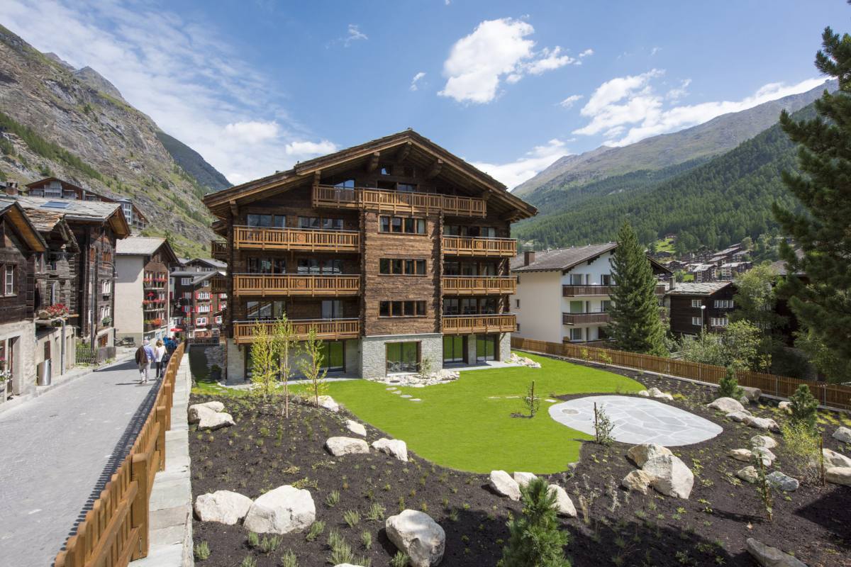 Exterior in summer of the Christiania Residence in Zermatt