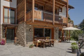 4_chalet-ibron-zermatt-terrace-seating