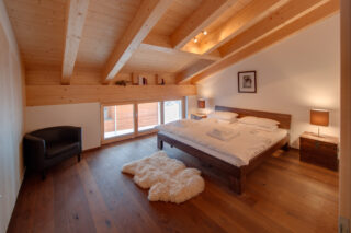 Bedroom three with double bed at Penthouse Zora in Zermatt