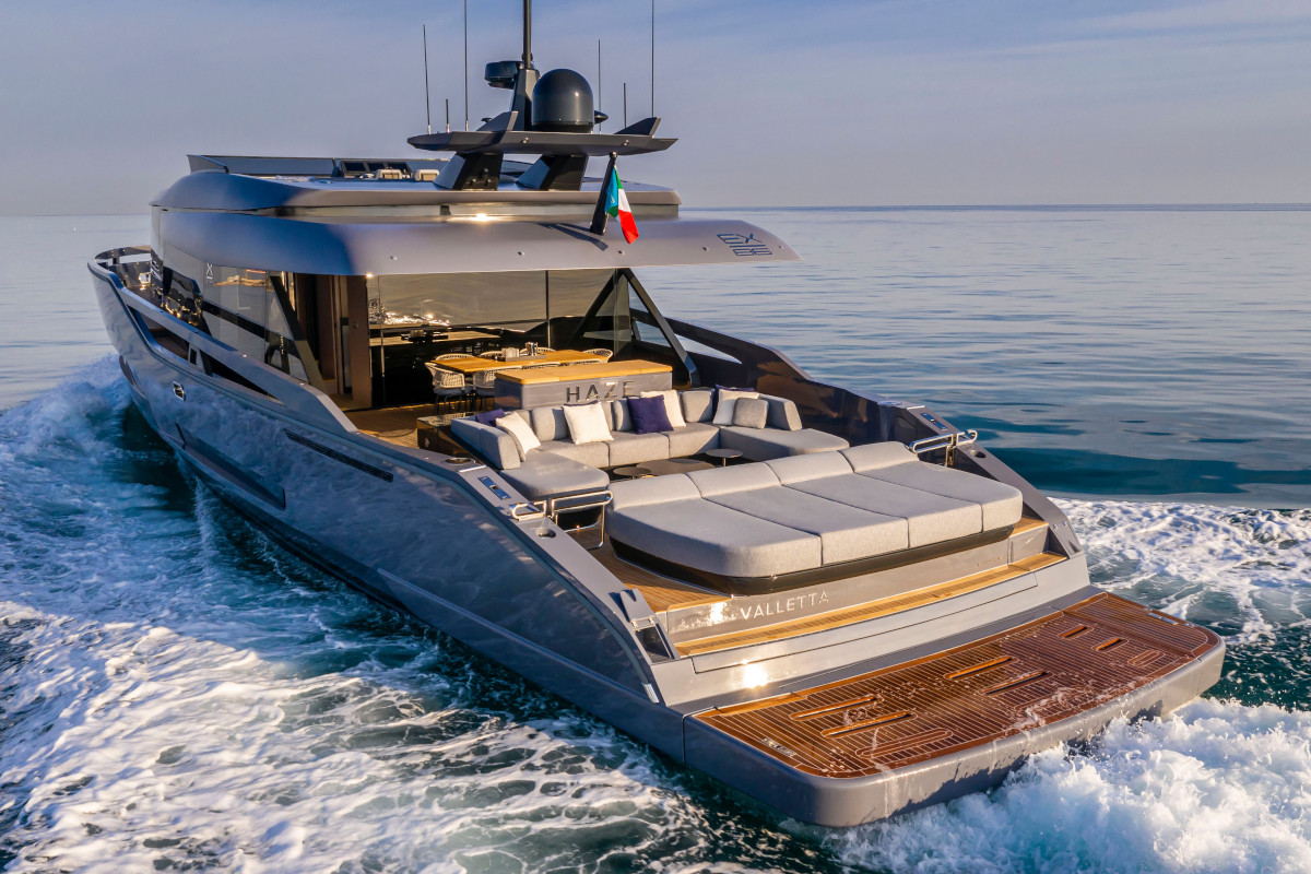 M/Y Haze built by Palumbo Super Yachts cruising the Côte d'Azur